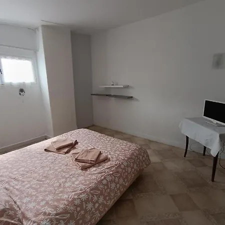 לינה וארוחת בוקר Le Relais De Cap De Pin Solférino